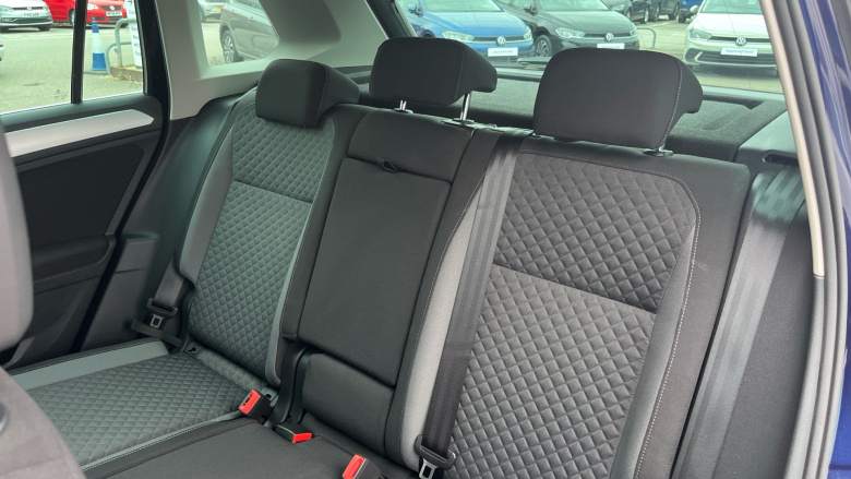 Volkswagen Tiguan 2.0 TDi 150 4Motion SE Nav 5dr Diesel Estate